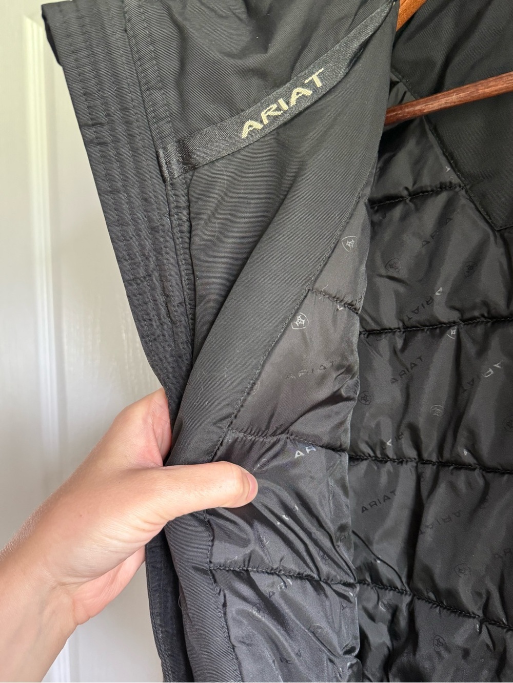 Ariat Men's Team Softshell Vest in black size XL - Picture 7 of 13